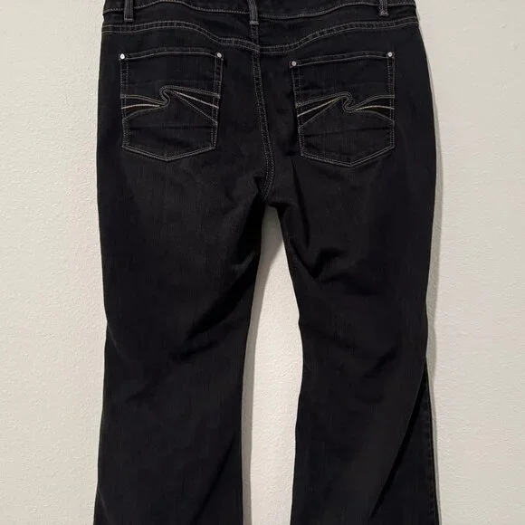 White House Black Market Blanc Flare Leg Black Jeans Pants Sz 14S (35x29) - Picture 8 of 13